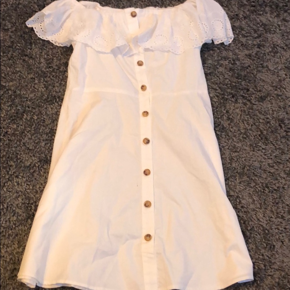 White with brown buttons large dress for girls
